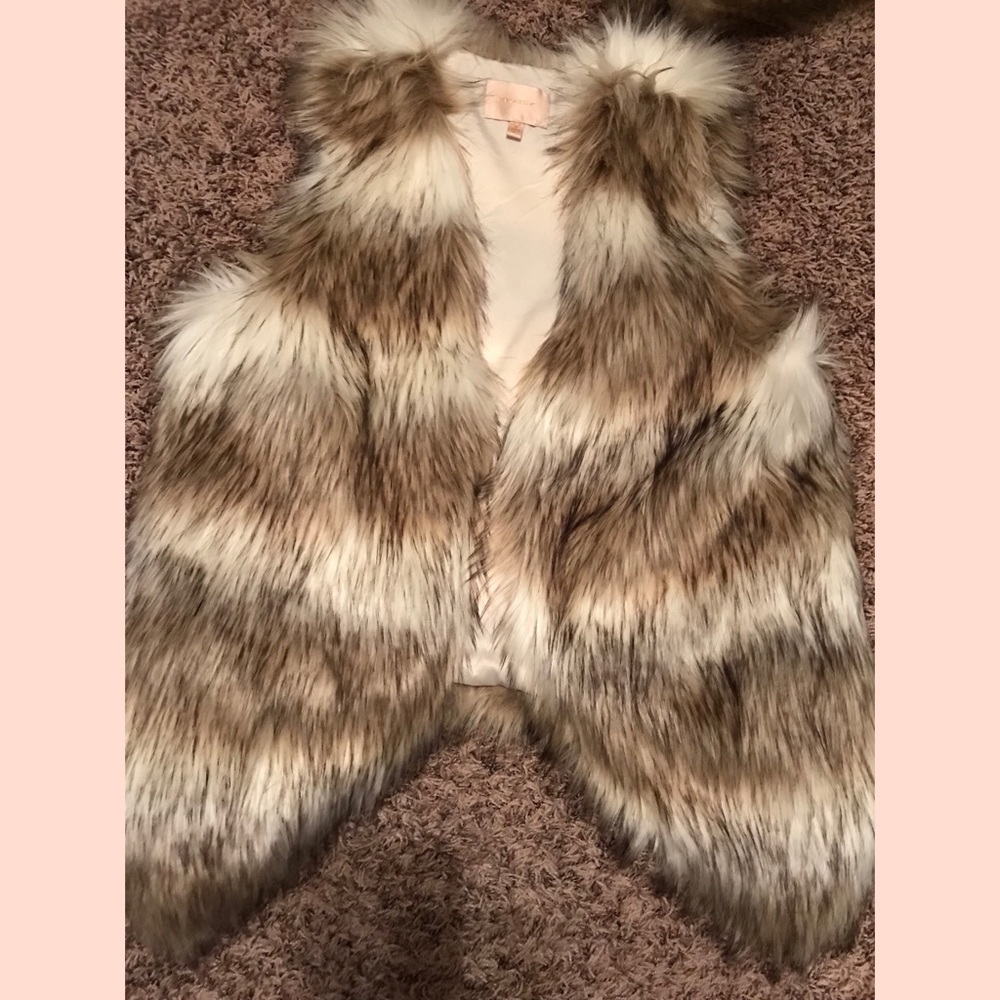 Fur vest